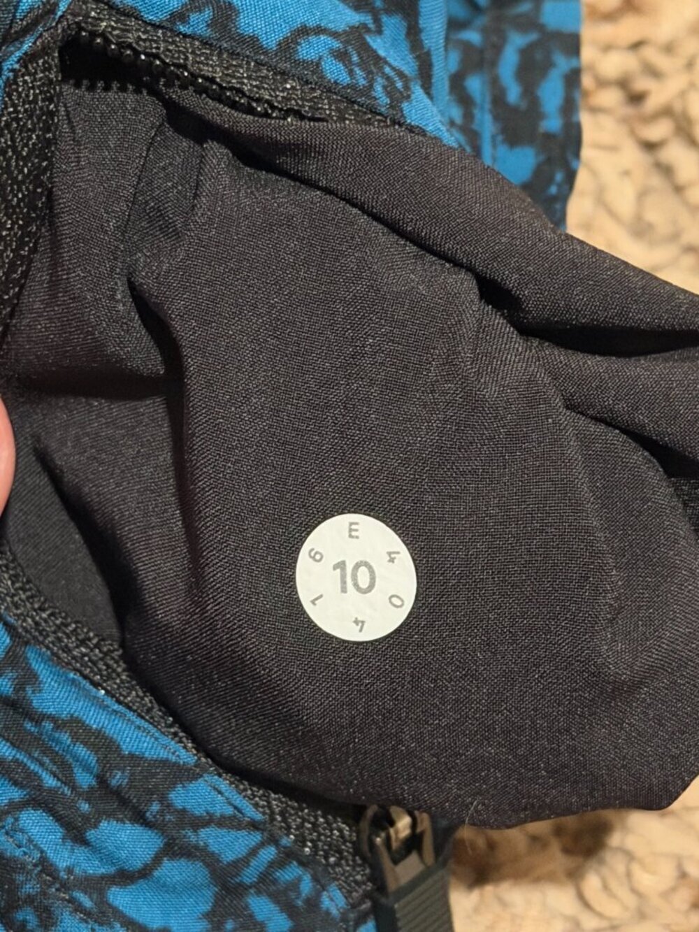 Lululemon Blue and Black Running Shorts 3.5" Inseam - Size 10 - Picture 4 of 7